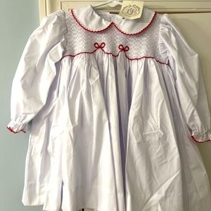 NWT The Beaufort Bonnet Company Christmas Holly Smocked Dress Bows 2T, new